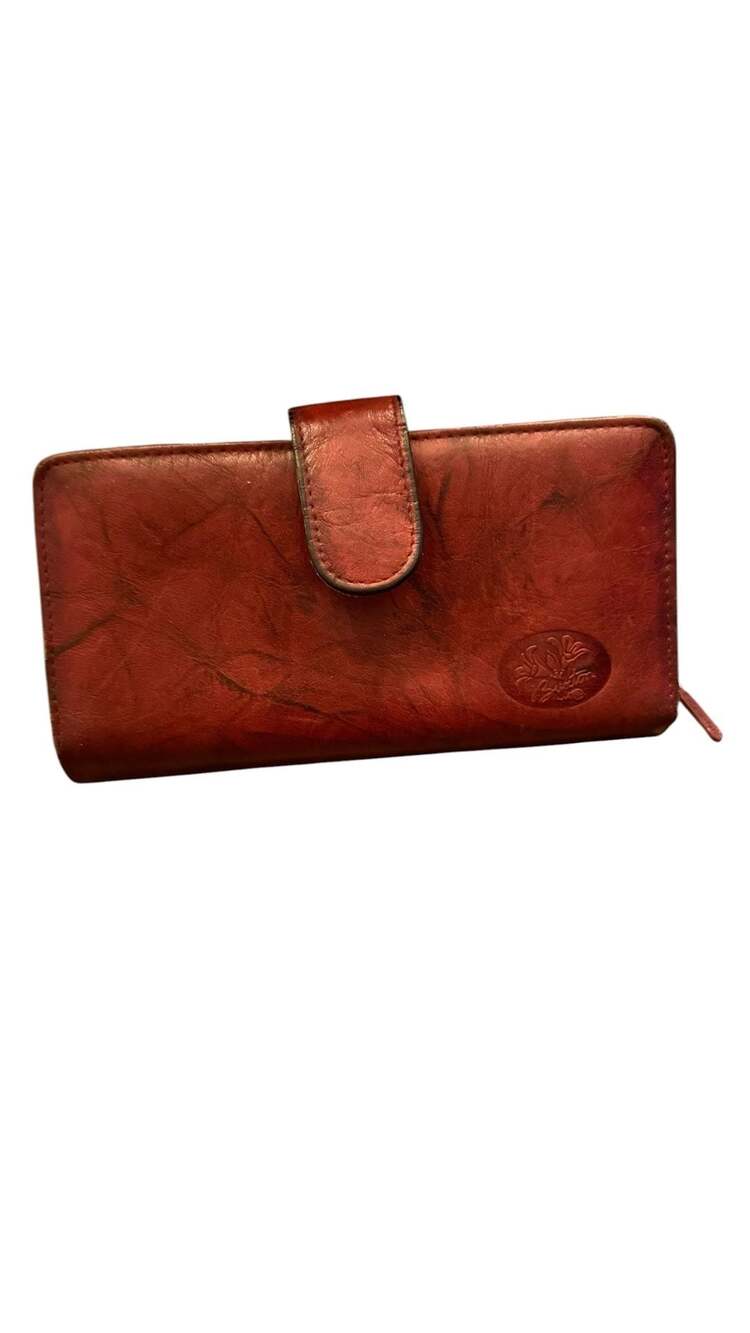 Buxton Heiress Pik-Me-Up Checkbook Keeper Wallet in Mahogany Red Leather